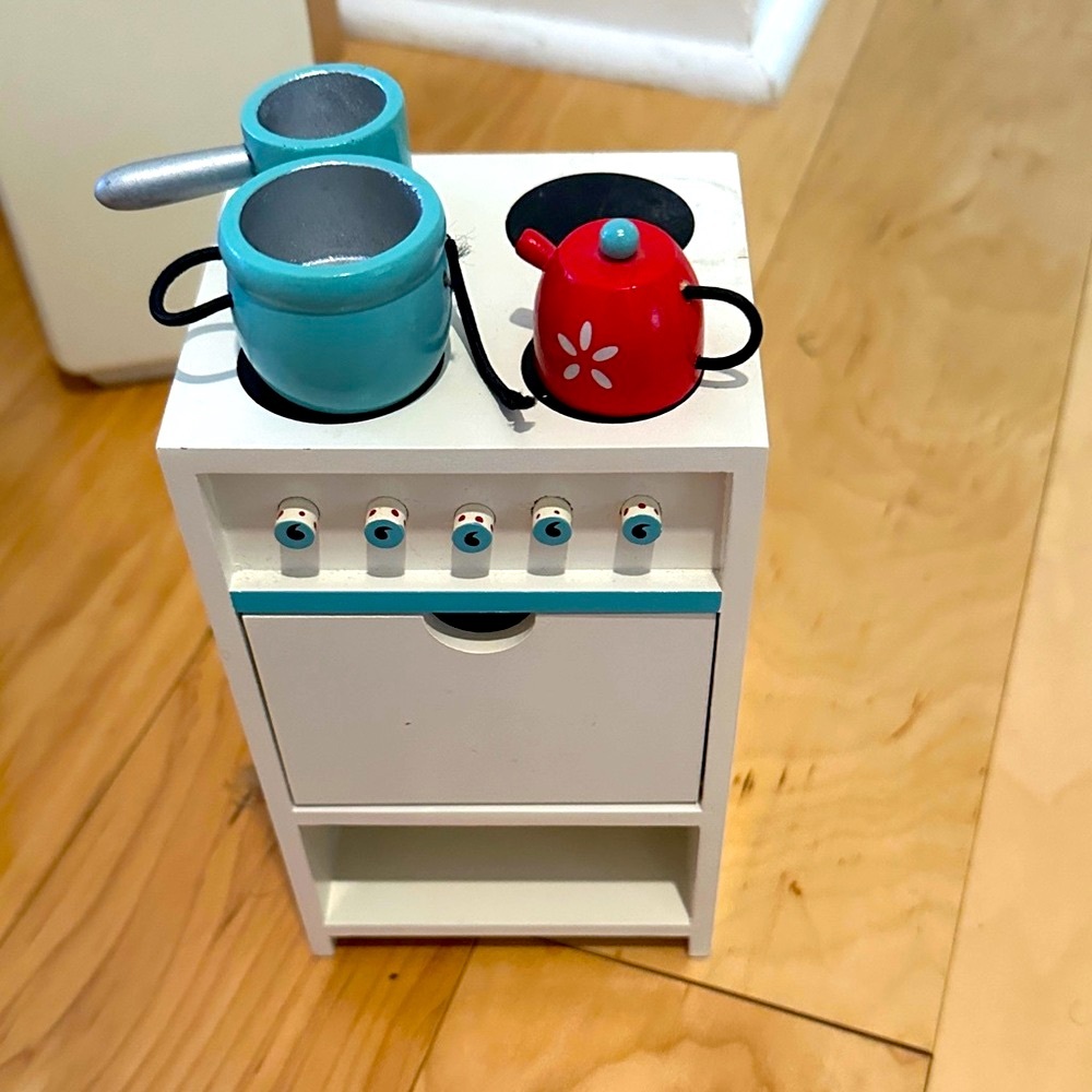 Maileg Retro Kids Wooden Kitchen Playset with Accessories - Picture 5 of 6